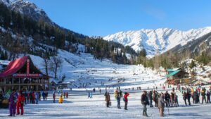 Read more about the article Solang Valley: A Jewel in the Crown of Manali’s Natural Wonders