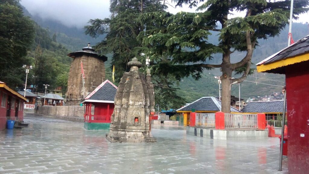 #84Temples #bharmour #bharmourview #bharmourvalley #lordshiva #himachaltemple #himachalpradeshtourism #himachal #himachalpradesh (7)