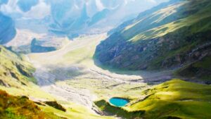 Read more about the article Beas Kund Trek:: The Ultimate Beginner-Friendly Himalayan Adventure